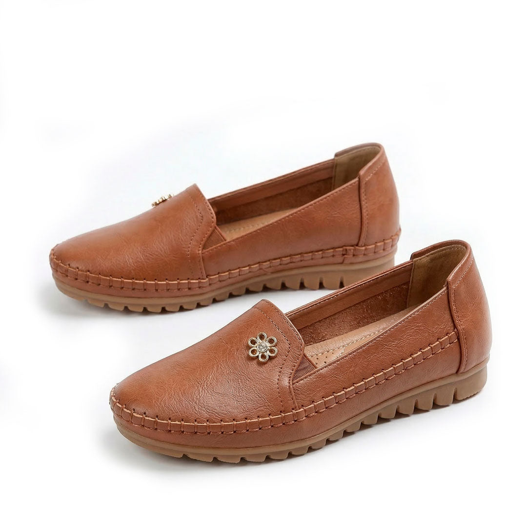 Women's Black Pebbled Slip-On Loafers Halveyn