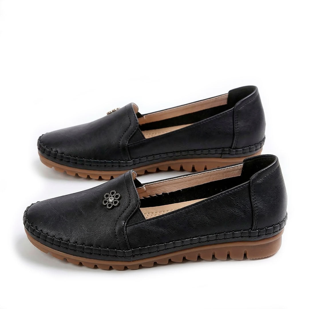 Women's Black Pebbled Slip-On Loafers Halveyn